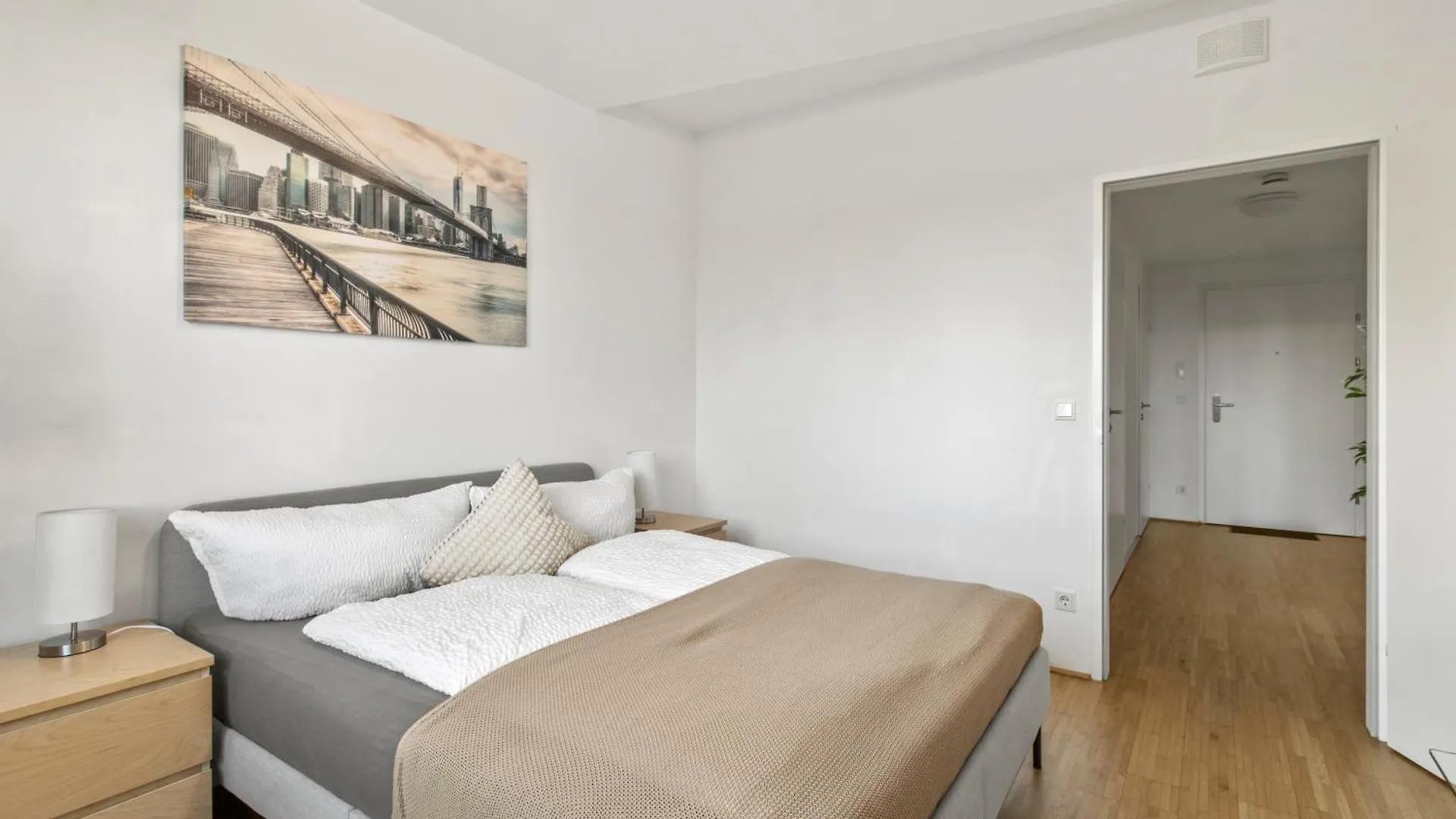 Apartment At Hauptbahnhof, Close To Belvedere I Balcony With A View Vienna